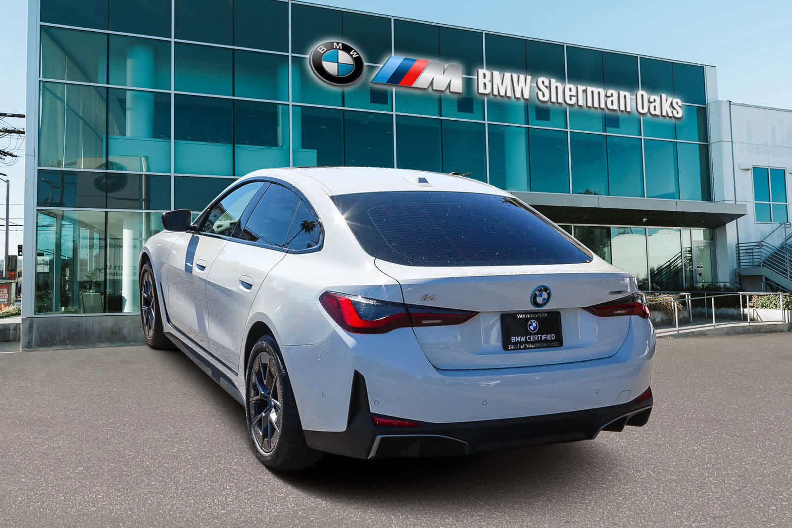 Certified 2023 BMW i4 eDrive35 w/ Premium Package image 6