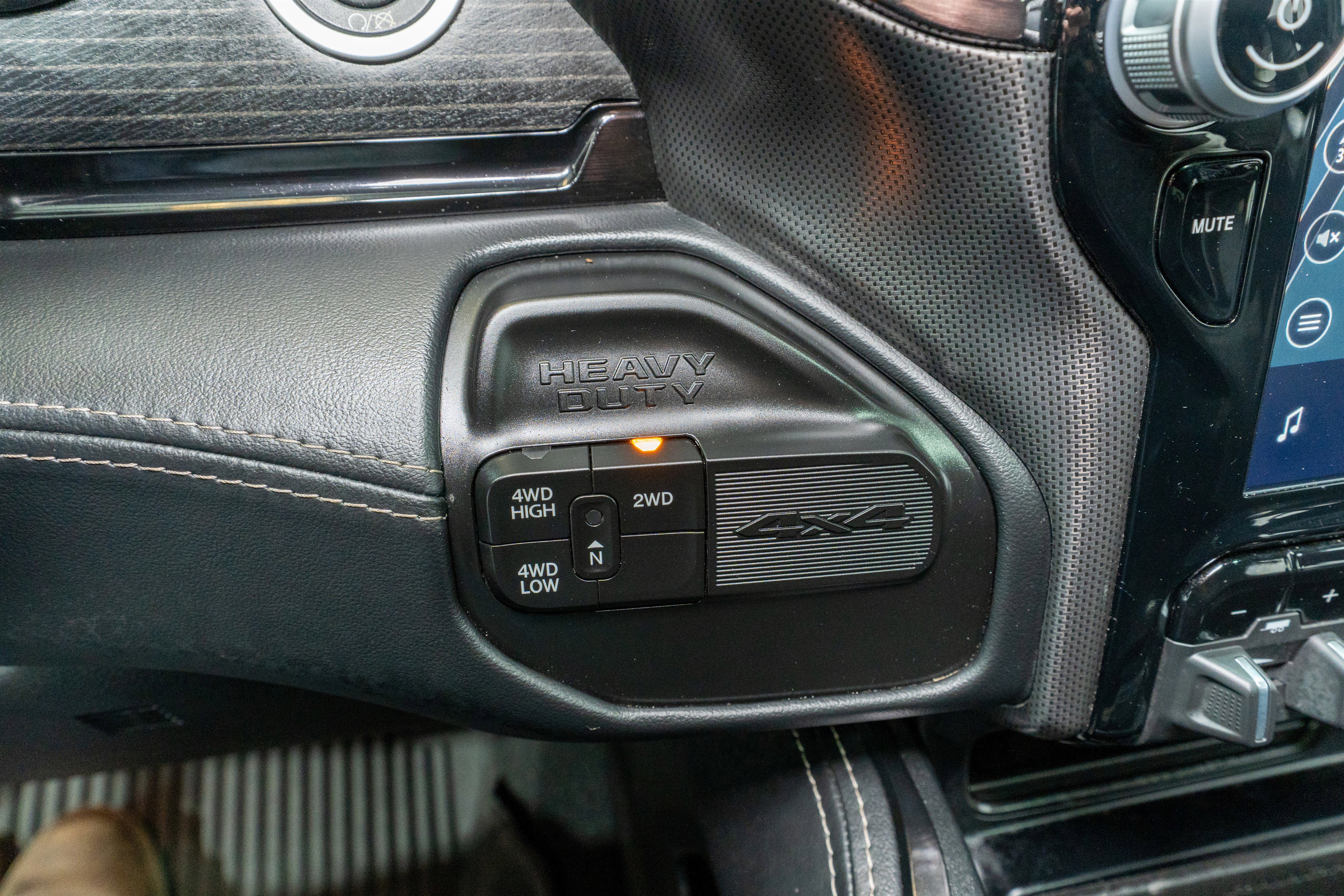 Used 2024 RAM 3500 Limited image 29