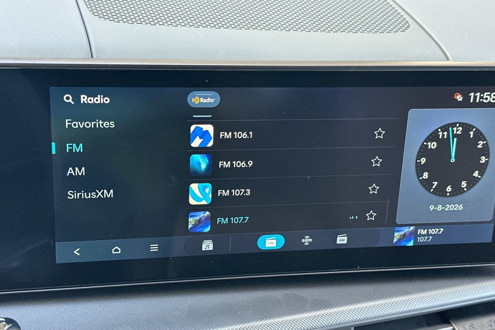 New 2027 Hyundai Santa Fe SEL FWD image 18