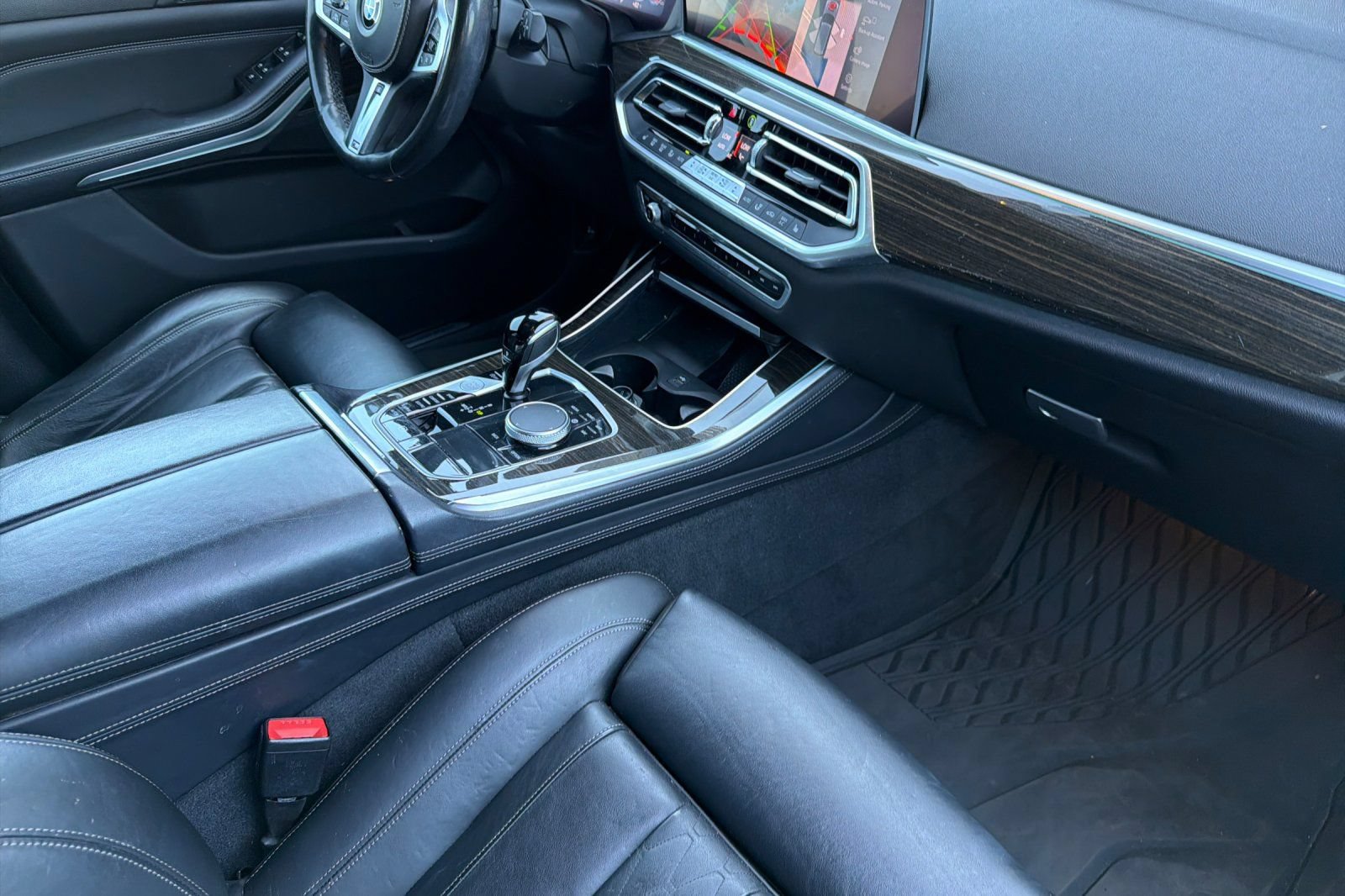 Used 2019 BMW X5 xDrive40i w/ M Sport Package AWD/4WD image 19