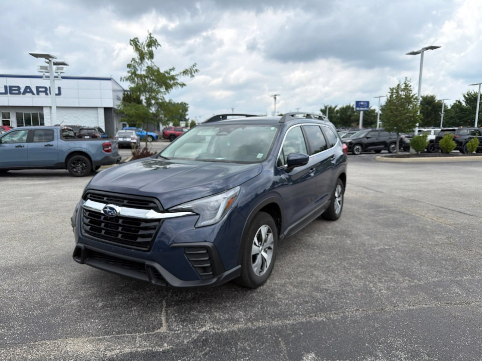 Certified 2025 Subaru Ascent Premium w/ Premium Package AWD/4WD image 6