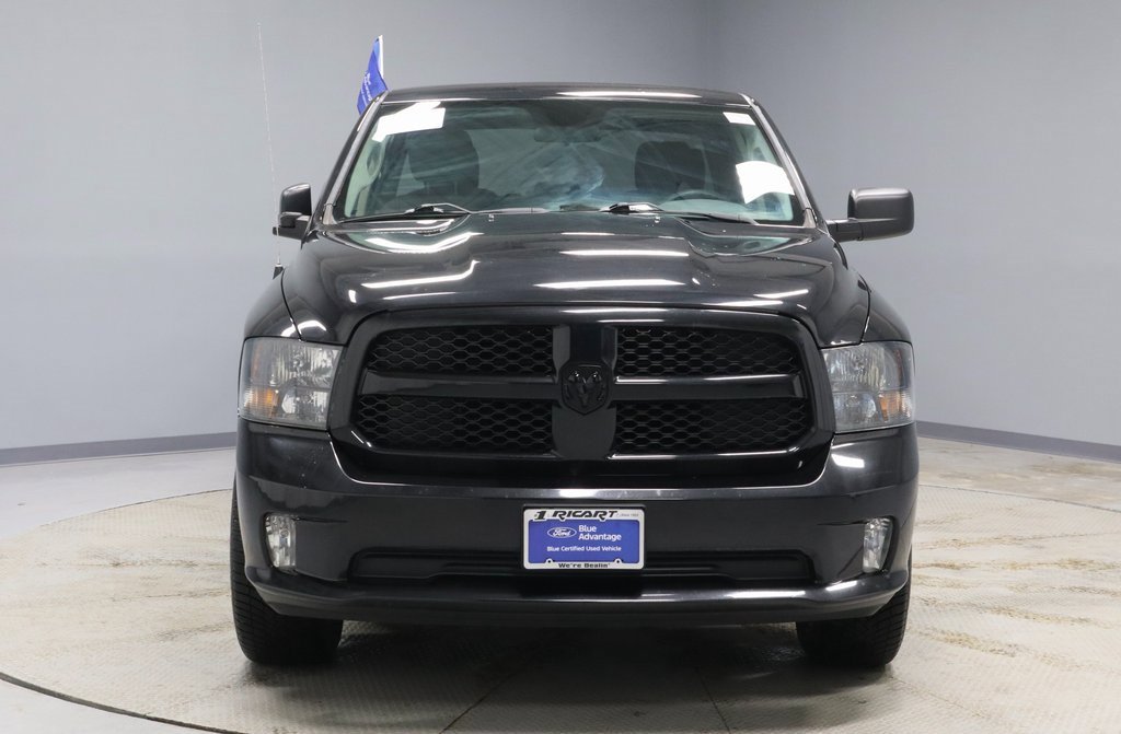 Used 2017 RAM 1500 Express w/ Black Ram 1500 Express Group image 2