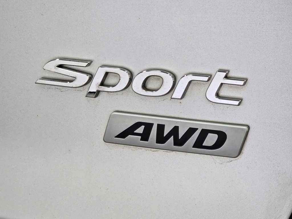 Used 2018 Hyundai Santa Fe Sport w/ 2.4L Value Package 02 AWD/4WD image 15