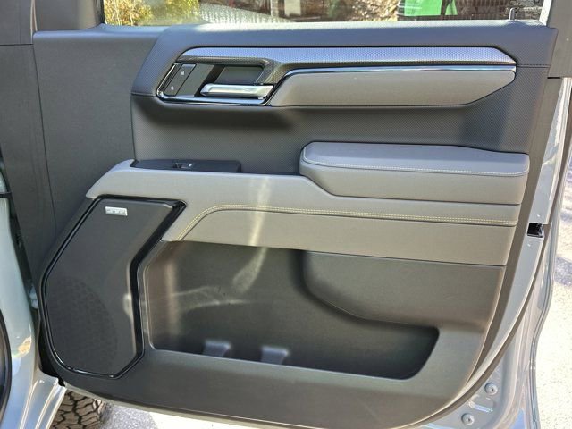 Used 2025 Chevrolet Silverado 1500 ZR2 w/ Technology Package image 16