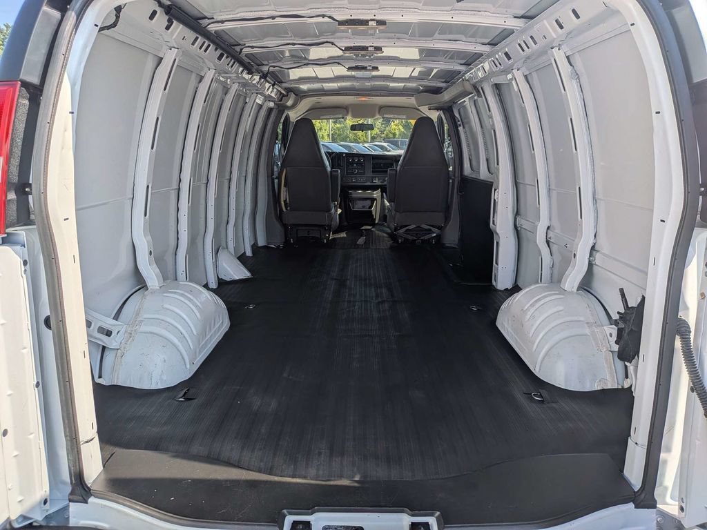 Used 2025 Chevrolet Express 2500 Extended w/ Driver Convenience Package RWD image 13