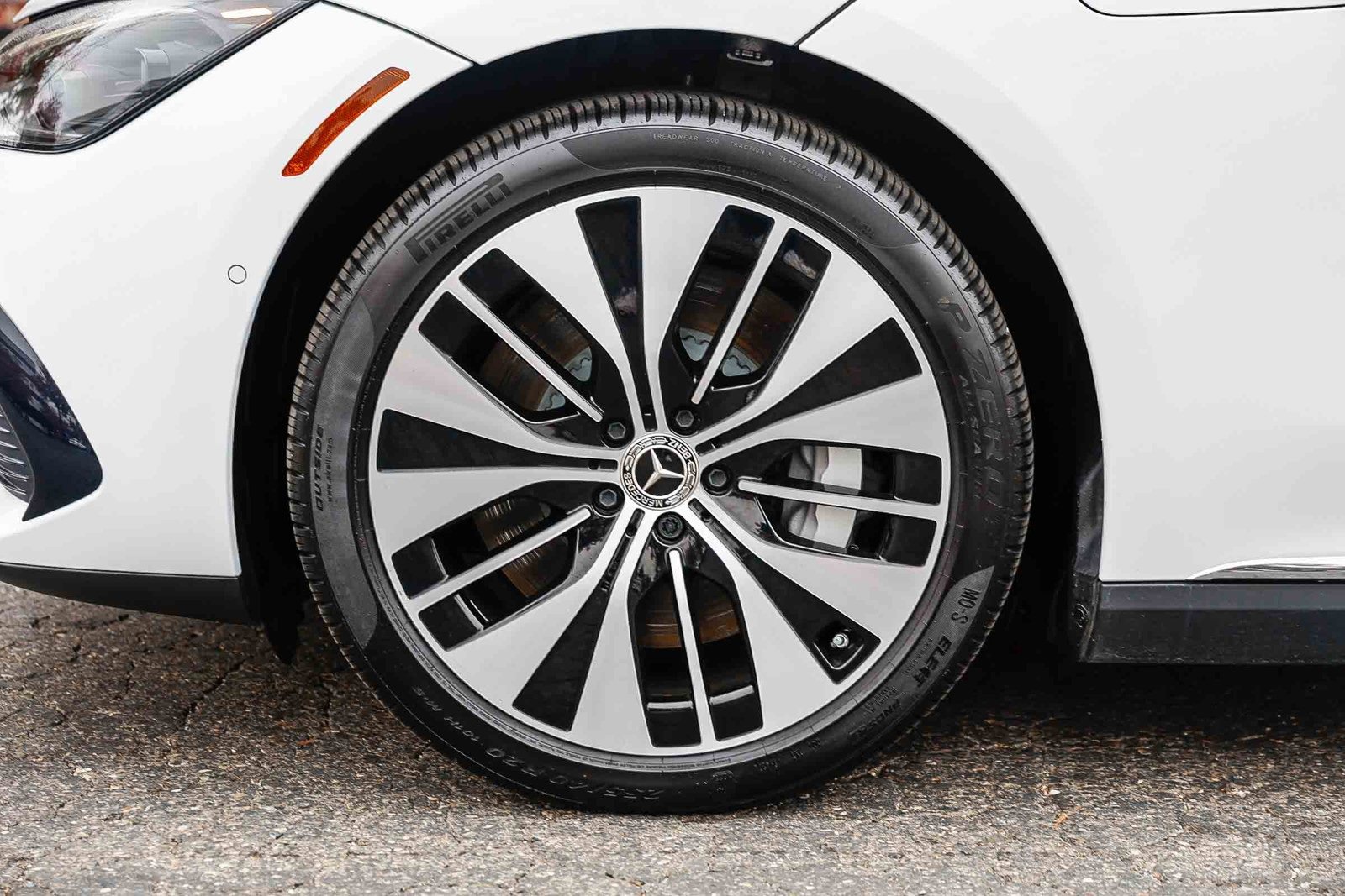 Used 2023 Mercedes-Benz EQE 500 500 Sedan image 9