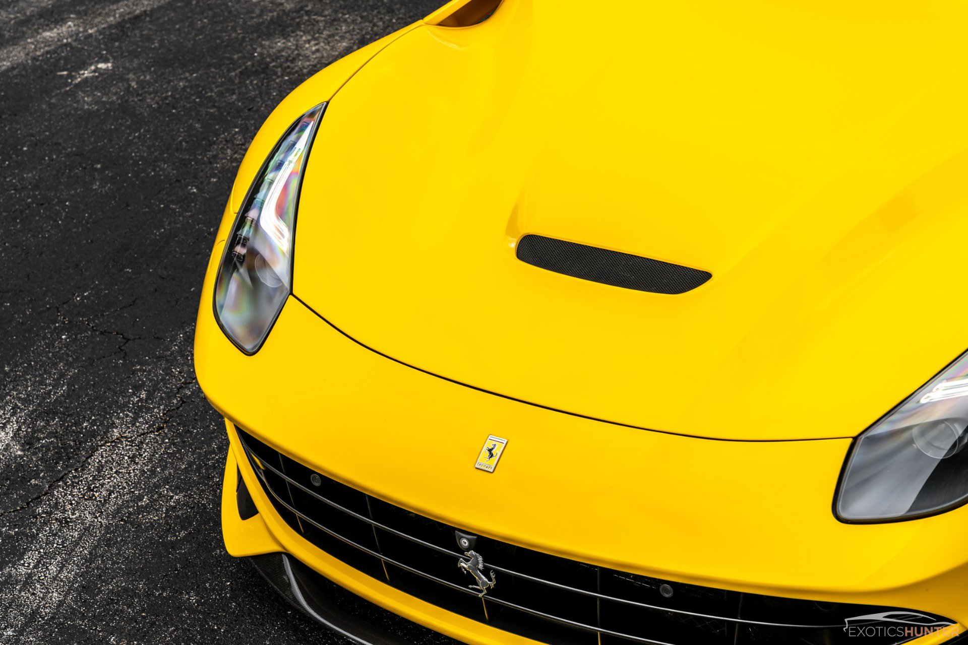Used 2014 Ferrari F12 Berlinetta RWD image 22