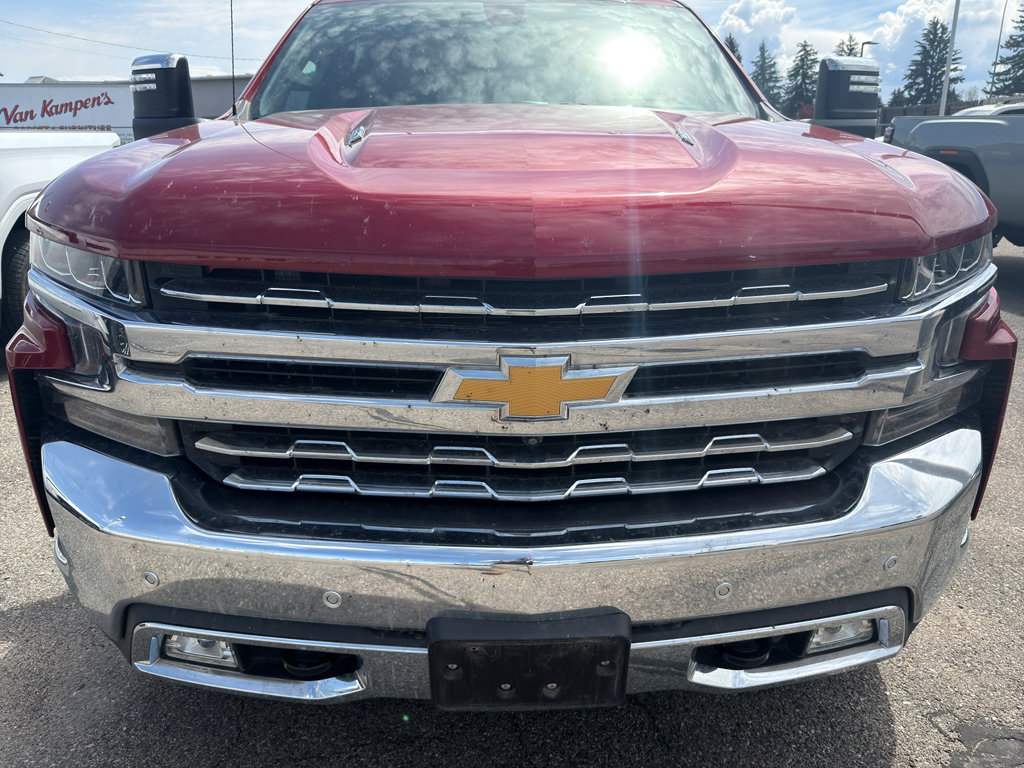 Used 2020 Chevrolet Silverado 1500 LTZ w/ LTZ Premium Package AWD/4WD image 5