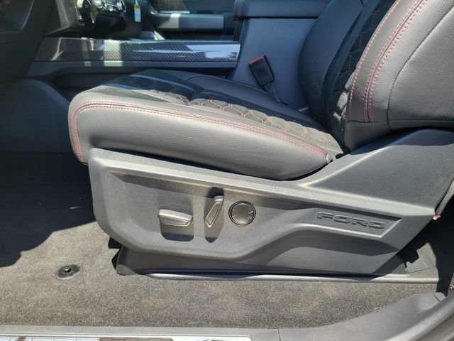 New 2026 Ford F250 Lariat w/ Black Appearance Package AWD/4WD image 27