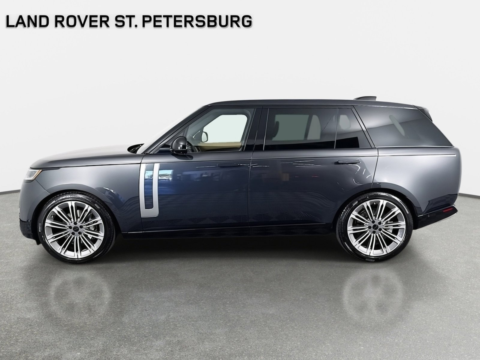 New 2026 Land Rover Range Rover Long Wheelbase SE AWD/4WD image 8
