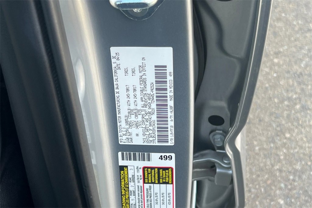 Used 2025 Toyota Tacoma SR5 image 33