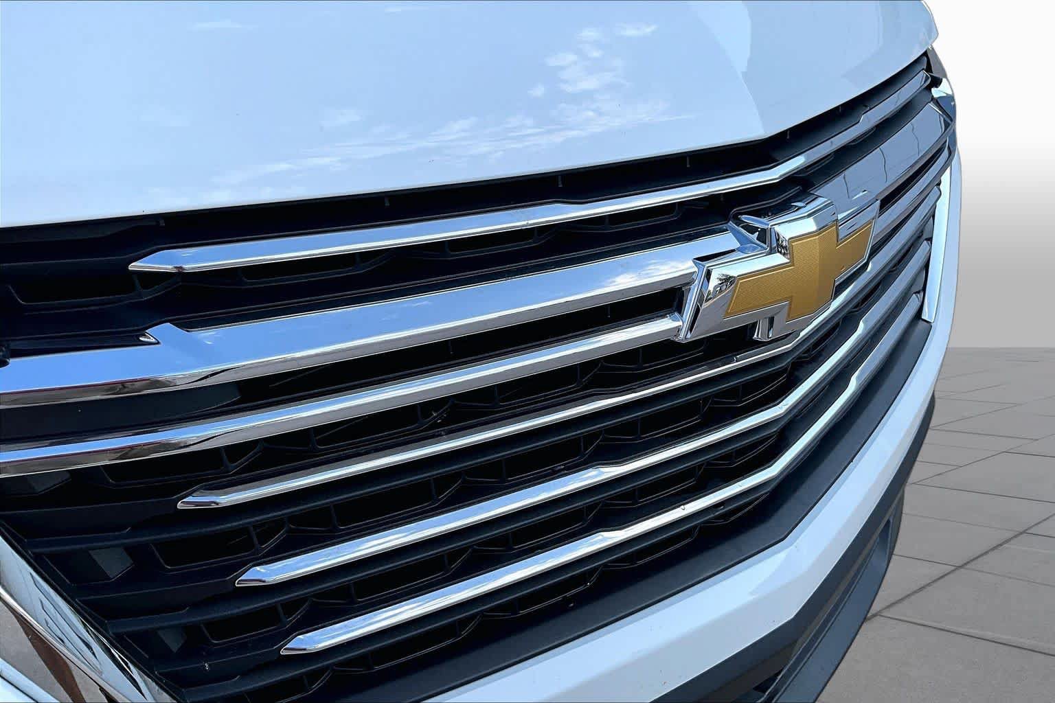 Used 2023 Chevrolet Traverse LT FWD image 29