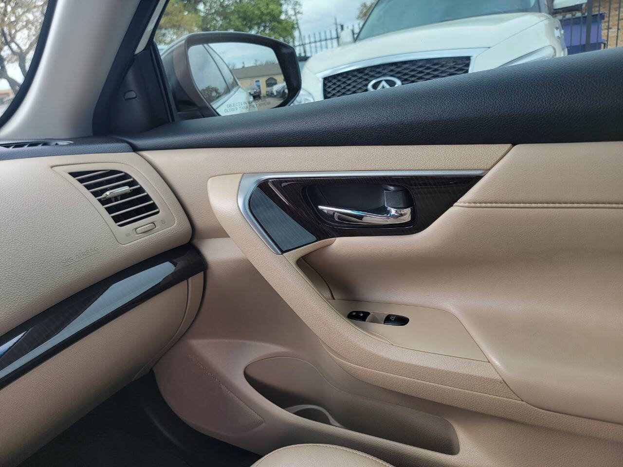 Used 2015 Nissan Altima 2.5 SL w/ Technology Package FWD image 20