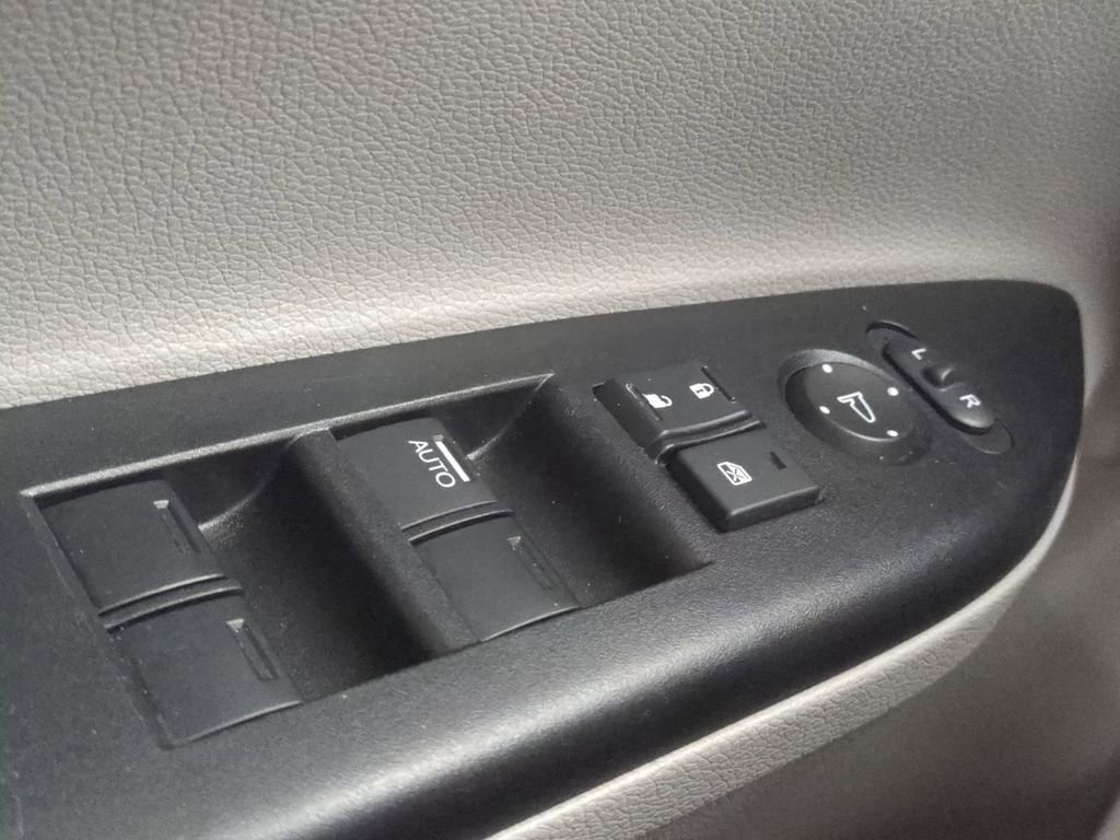 Used 2013 Honda Accord LX image 27