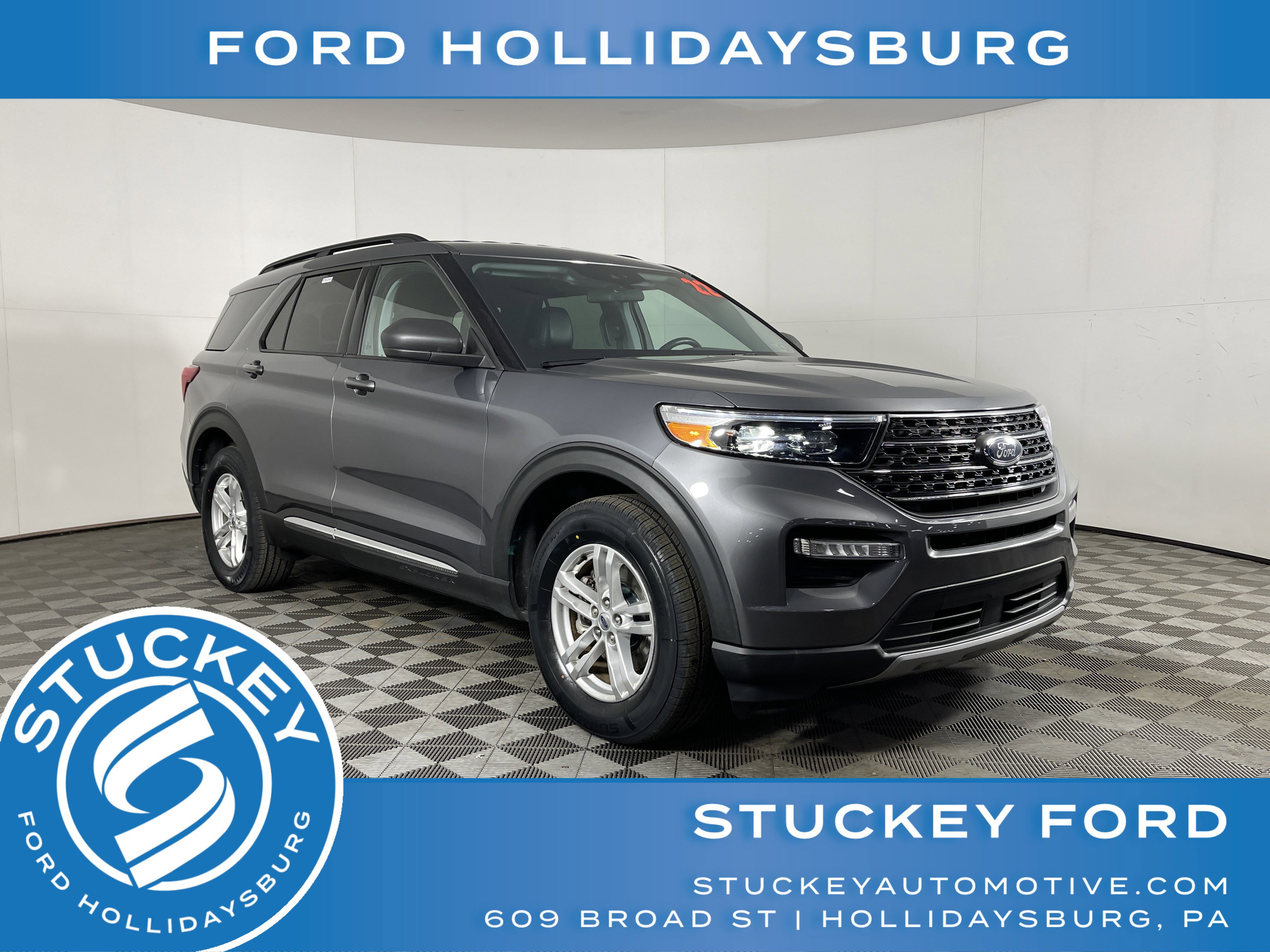 Used 2022 Ford Explorer XLT w/ Equipment Group 202A image 1