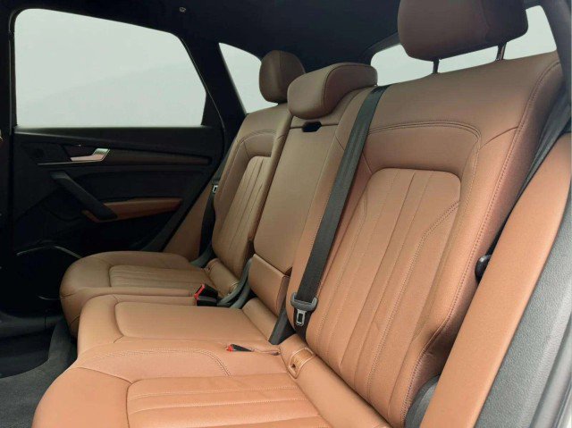 Certified 2023 Audi Q5 2.0T Premium w/ Convenience Package AWD/4WD image 24