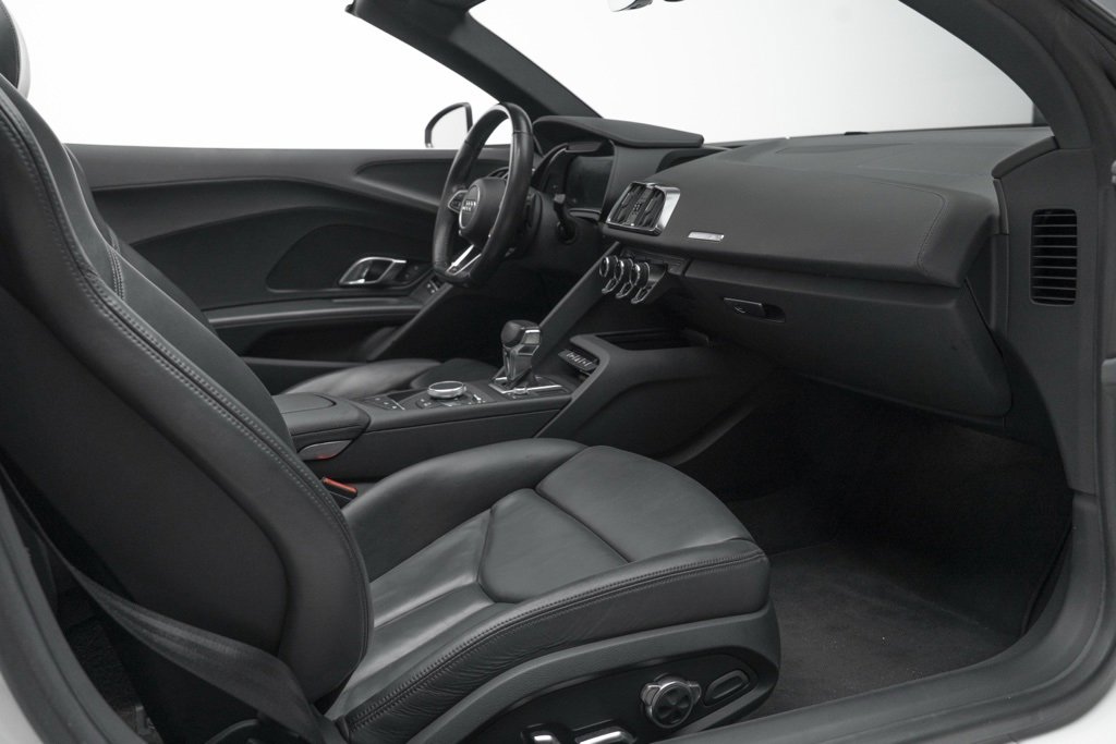 Used 2022 Audi R8 V10 image 36