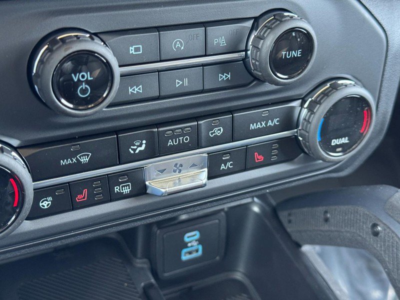 New 2025 Ford Bronco Raptor image 17