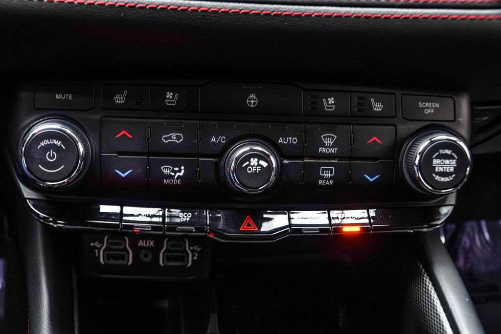 Used 2025 Dodge Durango R/T AWD/4WD image 23