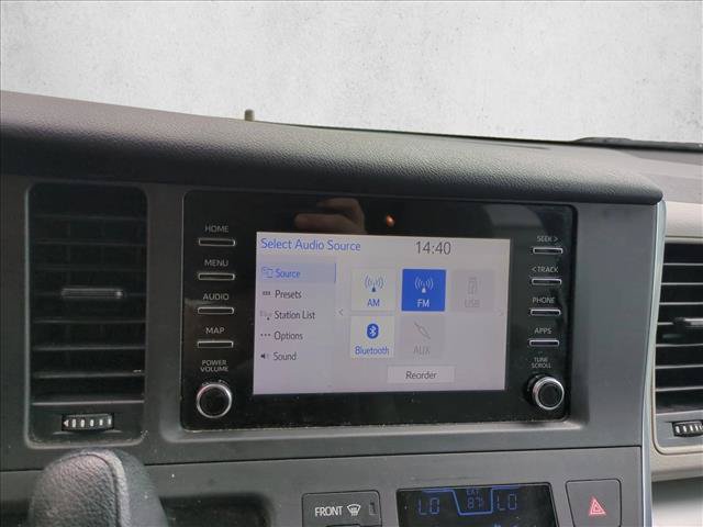 Used 2019 Toyota Sienna L FWD image 13