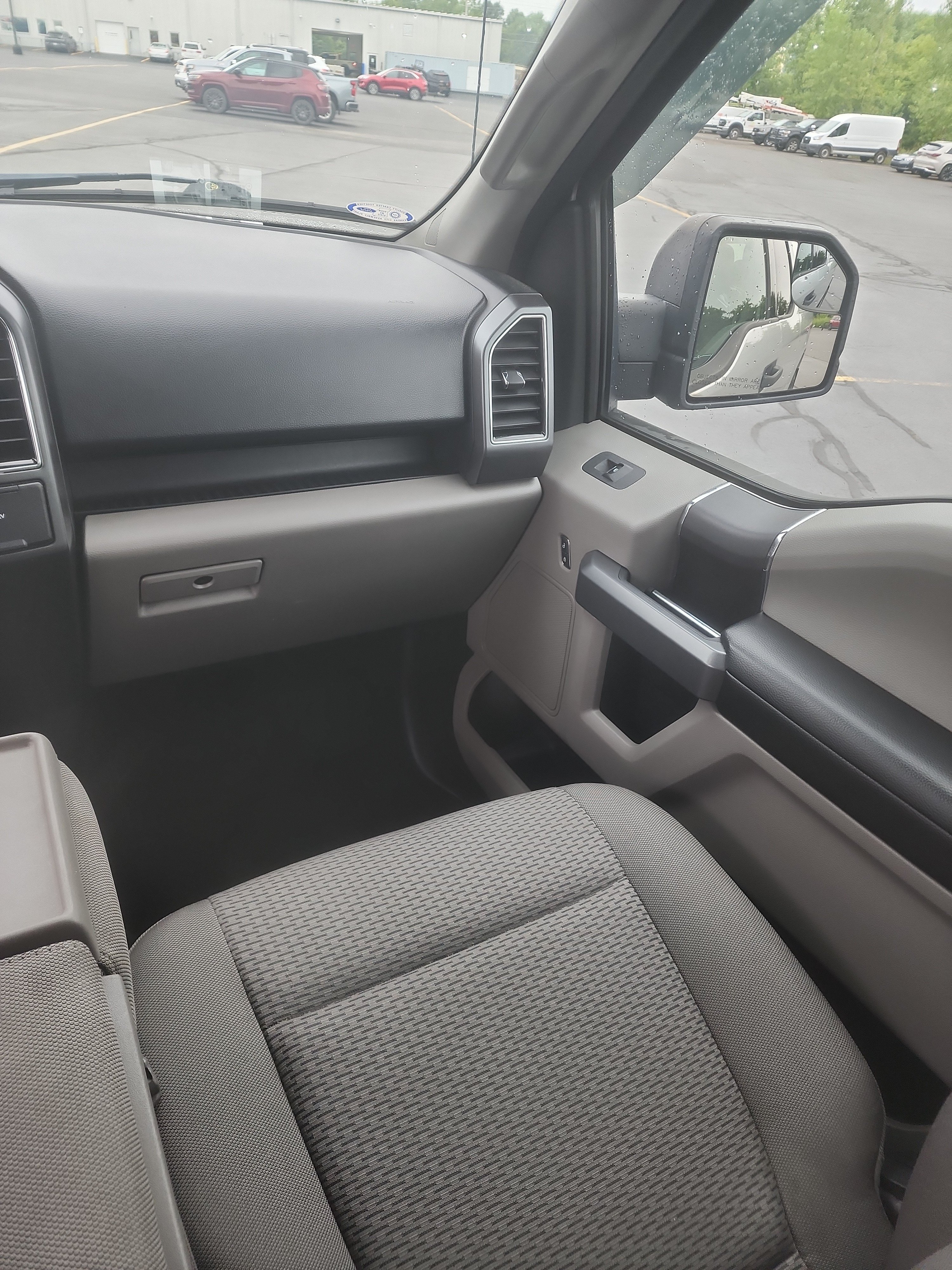 Used 2018 Ford F150 XLT w/ Equipment Group 301A Mid AWD/4WD image 10