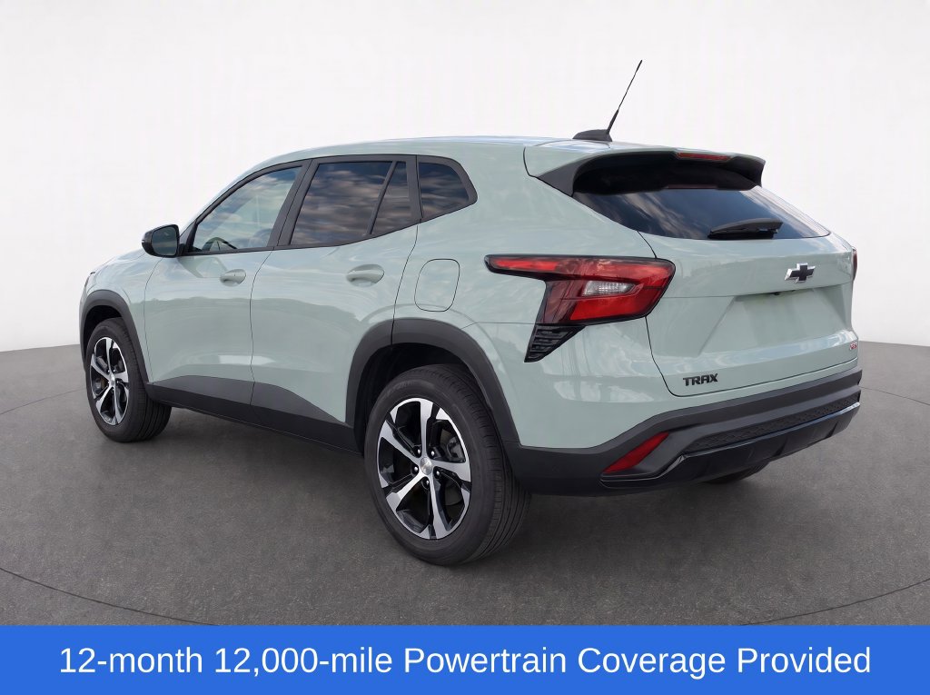 Used 2024 Chevrolet Trax RS FWD image 3