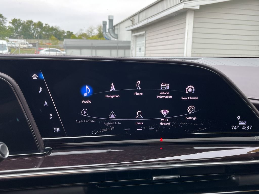 Used 2021 Cadillac Escalade ESV Sport Platinum w/ LPO, ONYX Package image 21