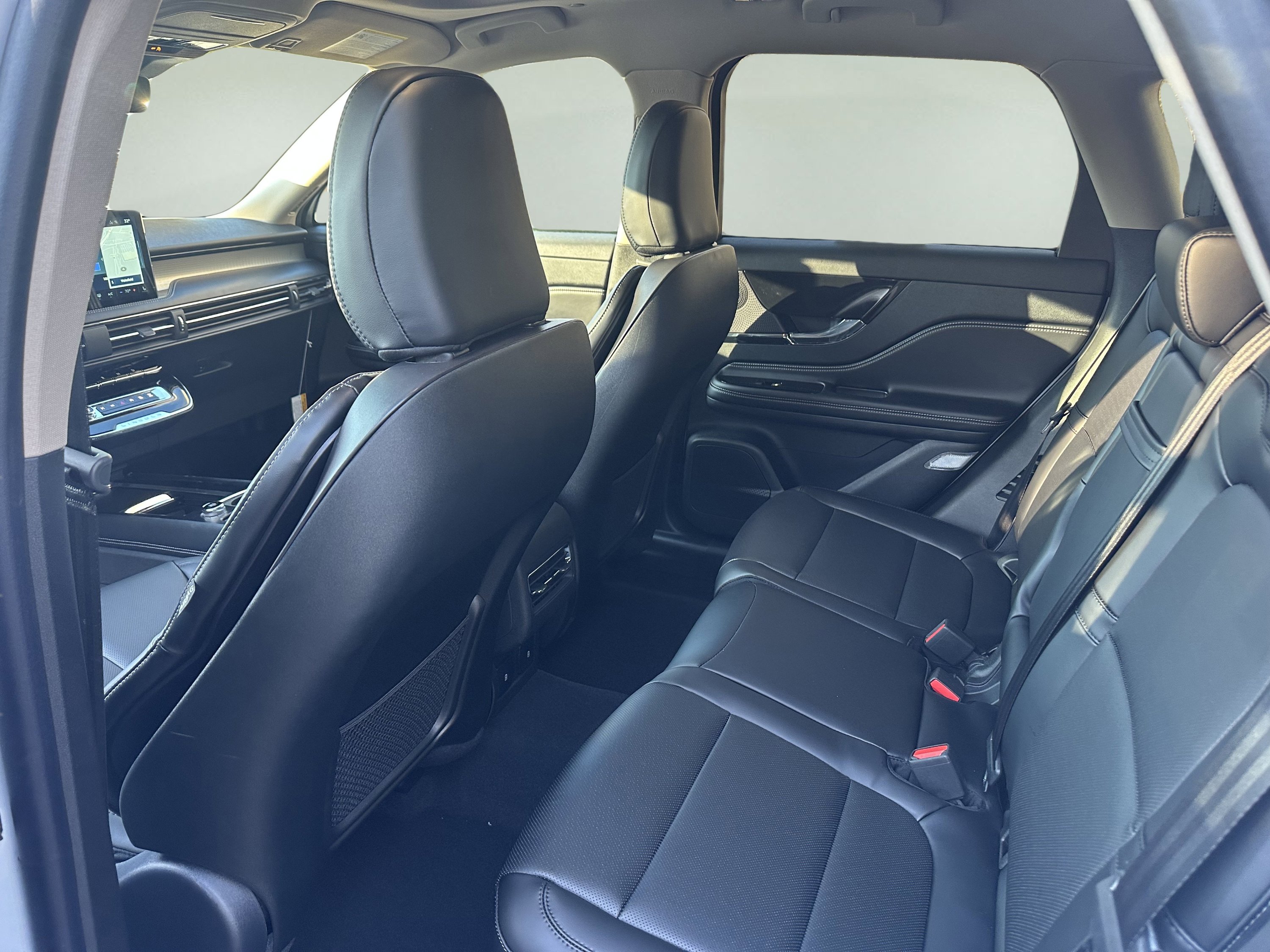 New 2026 Lincoln Corsair Premiere image 10