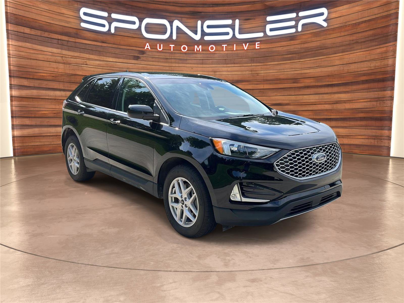 Used 2023 Ford Edge SEL w/ Convenience Package AWD/4WD image 9
