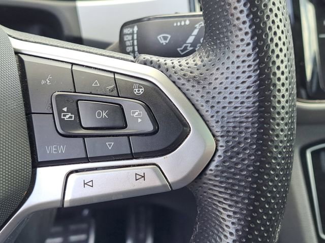 Used 2021 Volkswagen Atlas Cross Sport SEL Premium image 11