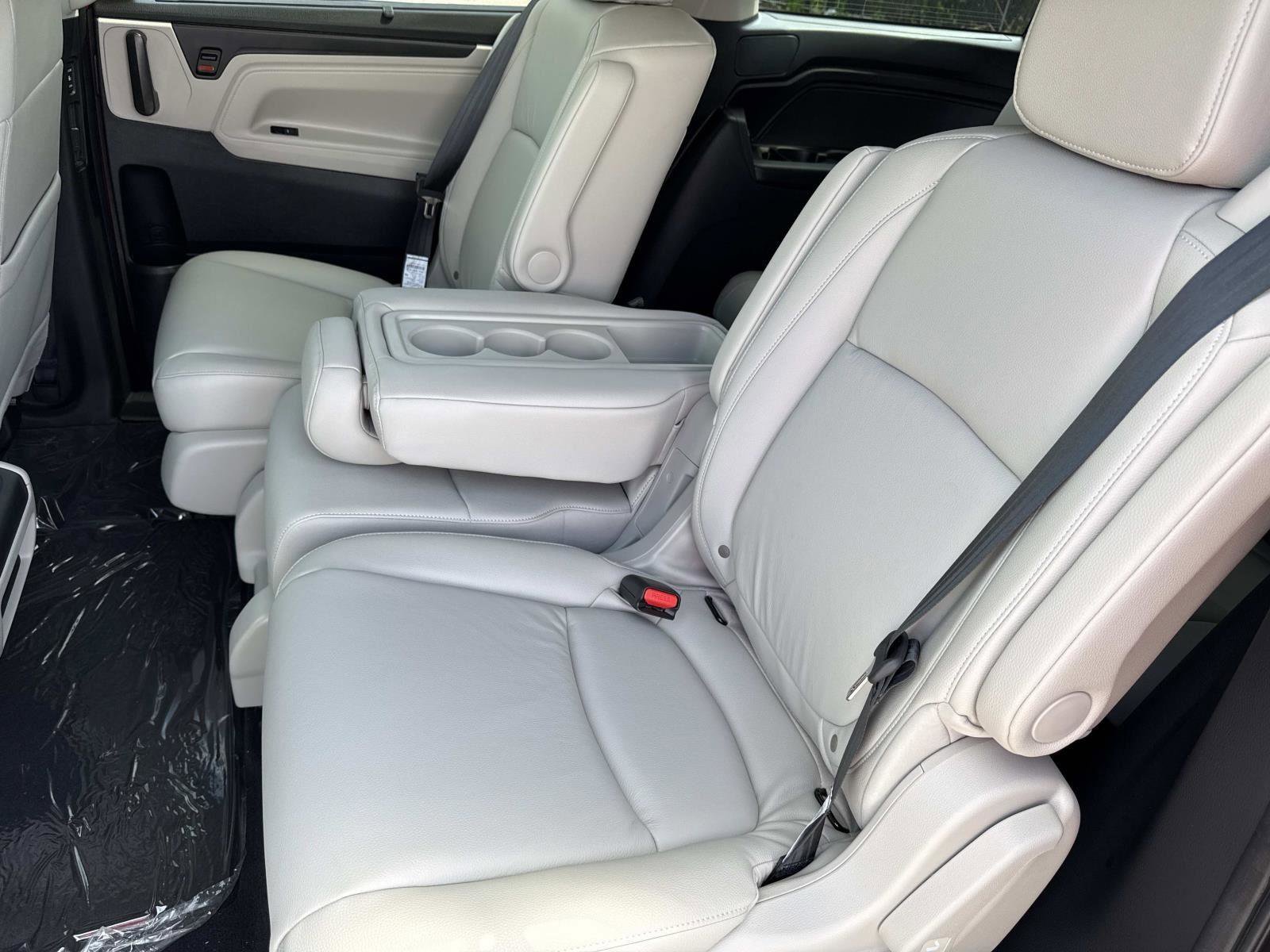 New 2026 Honda Odyssey EX-L image 16