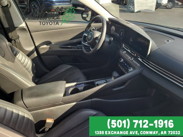 Used 2023 Hyundai Elantra Limited image 29
