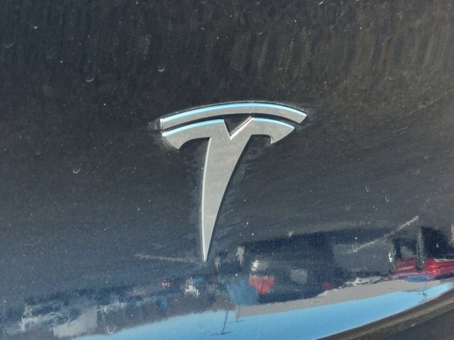 Used 2025 Tesla Model Y Long Range image 39