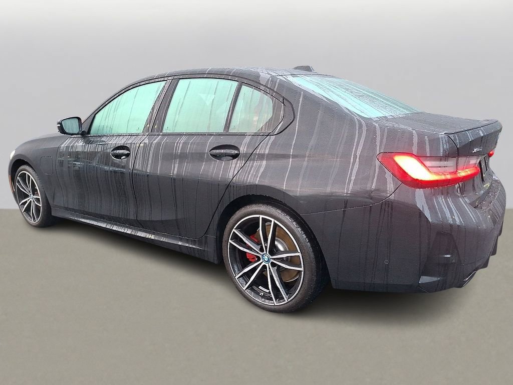 Certified 2024 BMW 330e xDrive w/ Premium Package image 5
