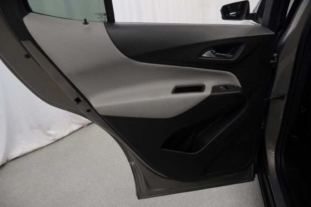 Used 2018 Chevrolet Equinox LT FWD image 32