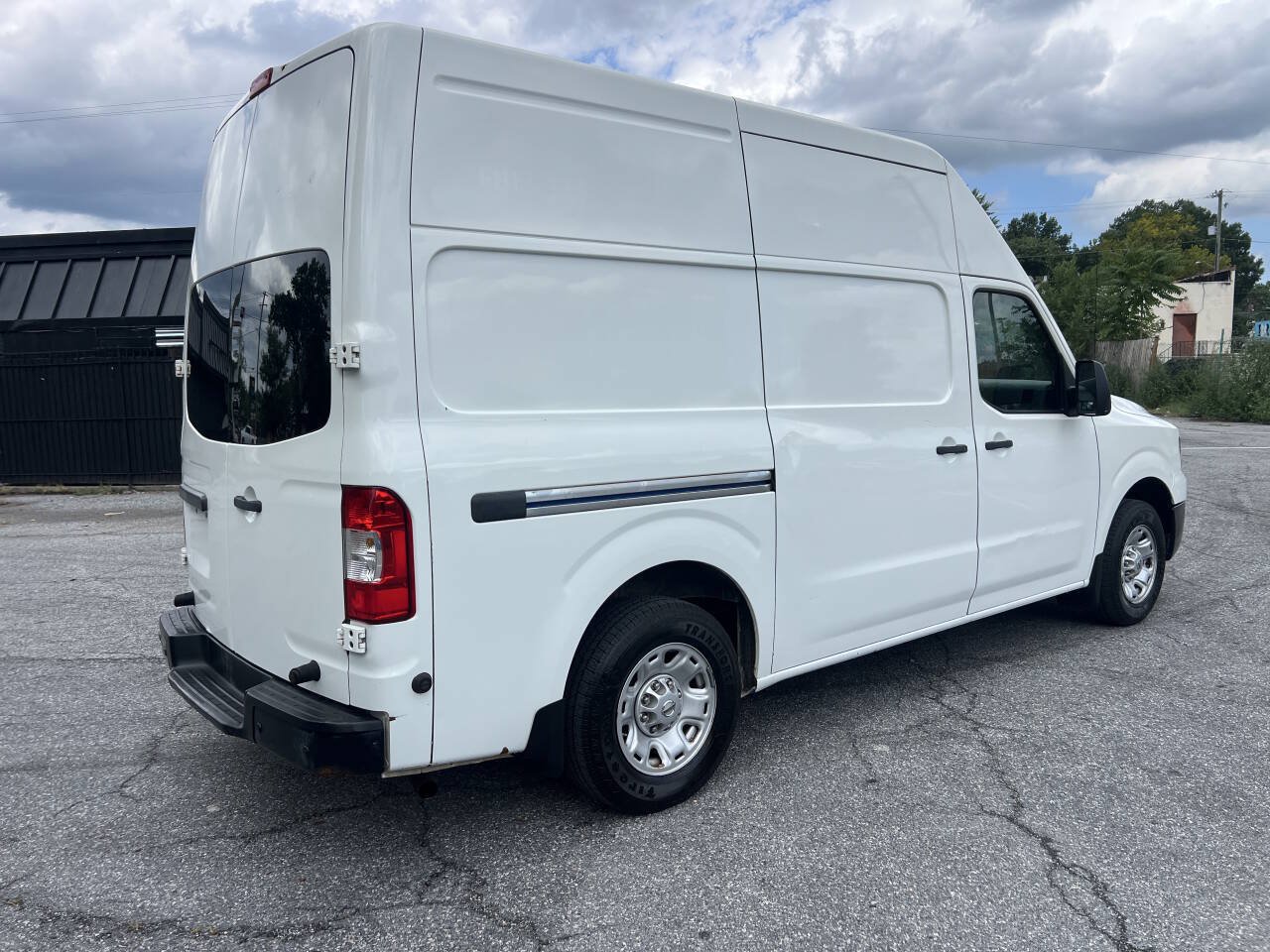 Used 2017 Nissan NV 2500 SV w/ Technology Package RWD image 5