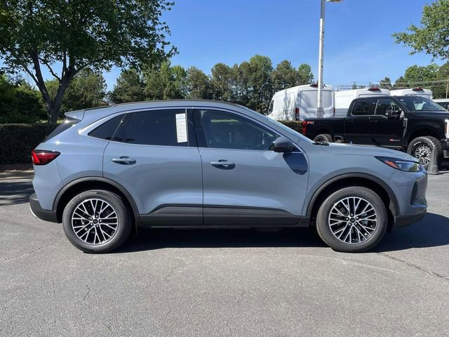 New 2025 Ford Escape SE w/ PHEV Premium Package FWD image 37
