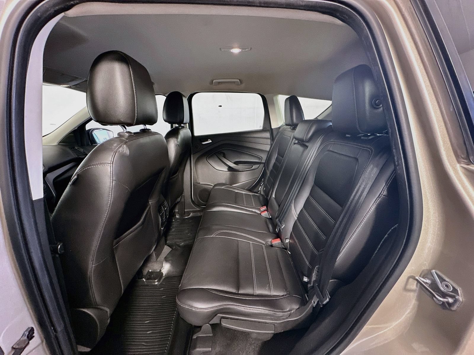 Used 2017 Ford Escape SE w/ SE Leather Comfort Package AWD/4WD image 23