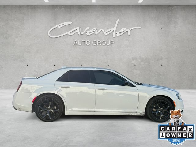 Used 2021 Chrysler 300 Touring w/ Sport Appearance Package RWD image 17