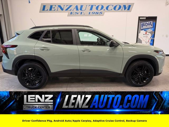 Used 2025 Chevrolet Trax ACTIV w/ Driver Confidence Package FWD image 1