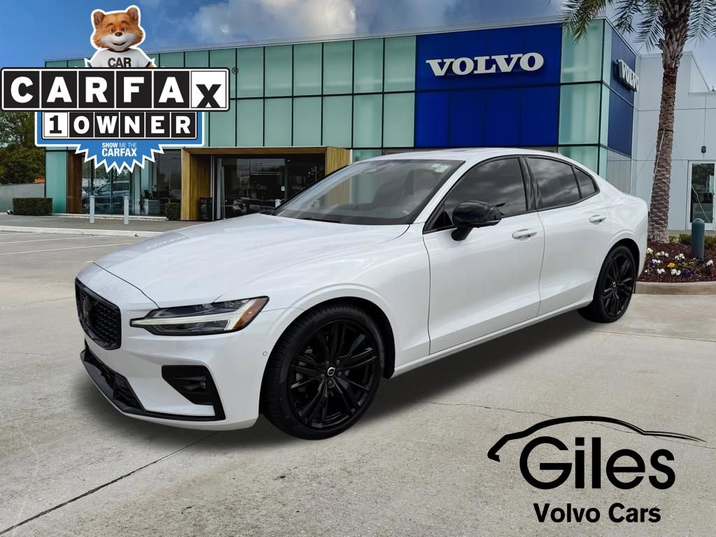 Used 2023 Volvo S60 B5 Plus image 1
