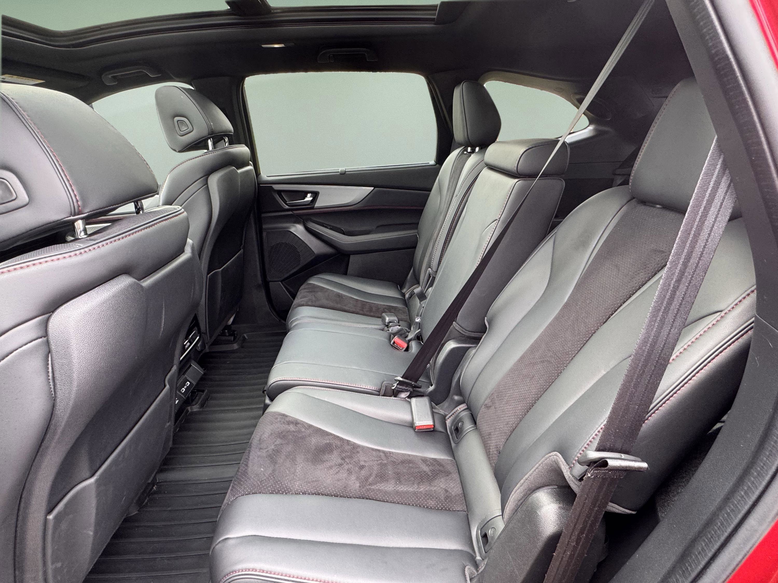 Used 2023 Acura MDX A-Spec image 13