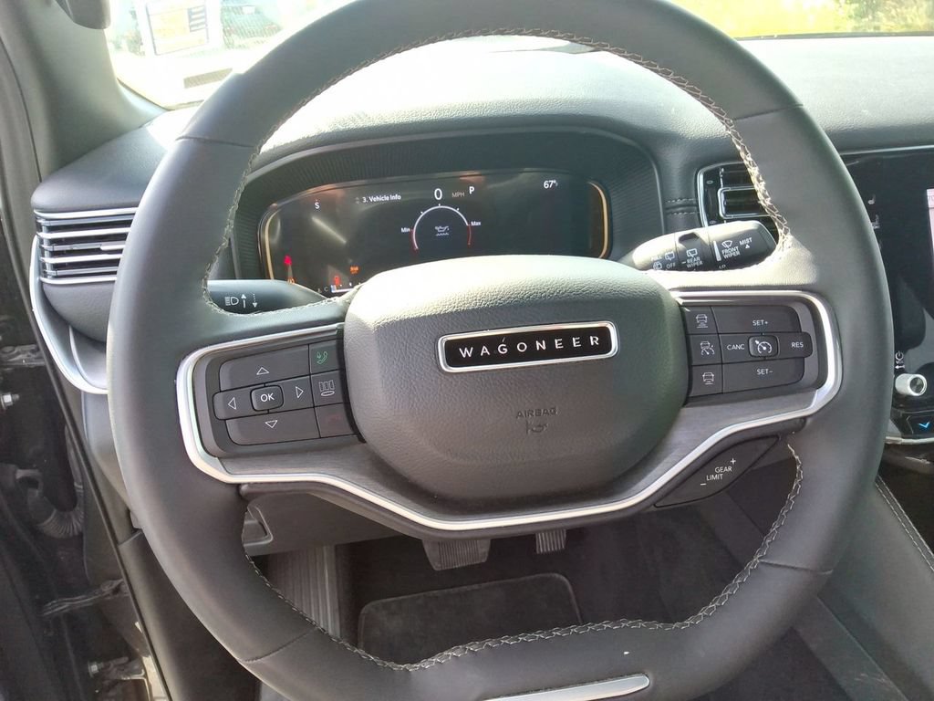 Certified 2025 Jeep Wagoneer Series II w/ 8-Passenger Seating Package AWD/4WD image 13