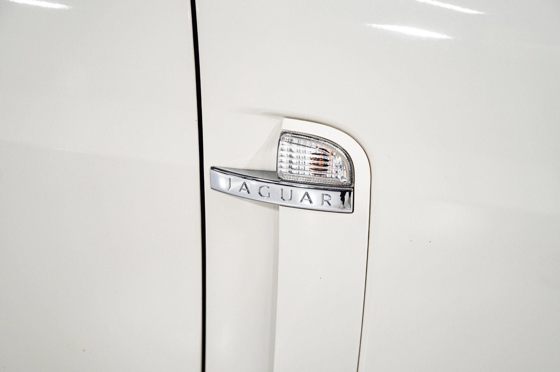 Used 2007 Jaguar XK Convertible image 14