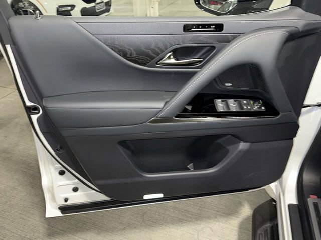 New 2026 Lexus LX 700h Luxury image 14