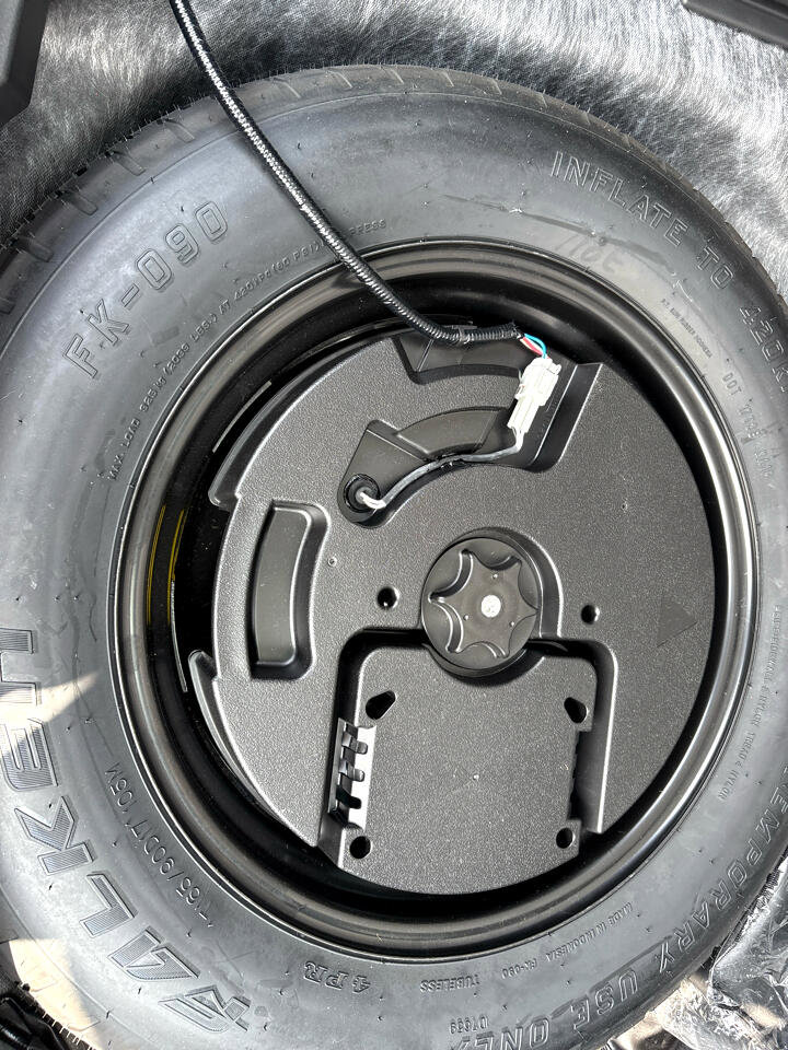 Used 2022 Nissan Rogue SV w/ SV Premium Package image 30