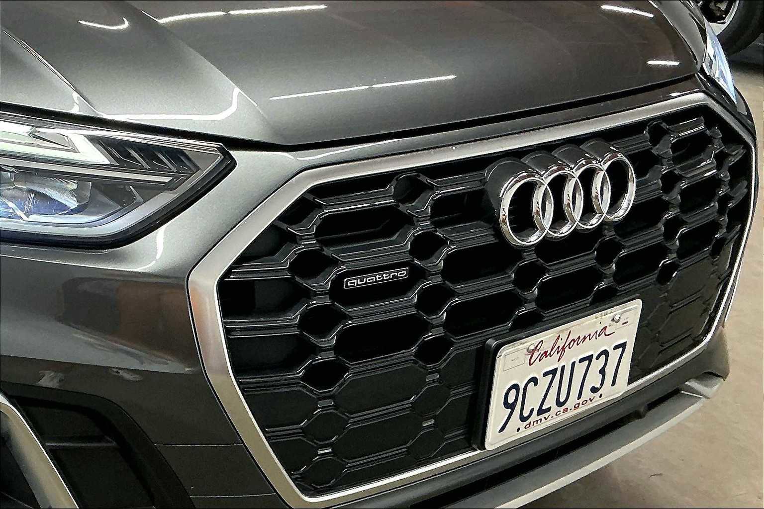 Used 2023 Audi Q5 2.0T Premium w/ Convenience Package image 31