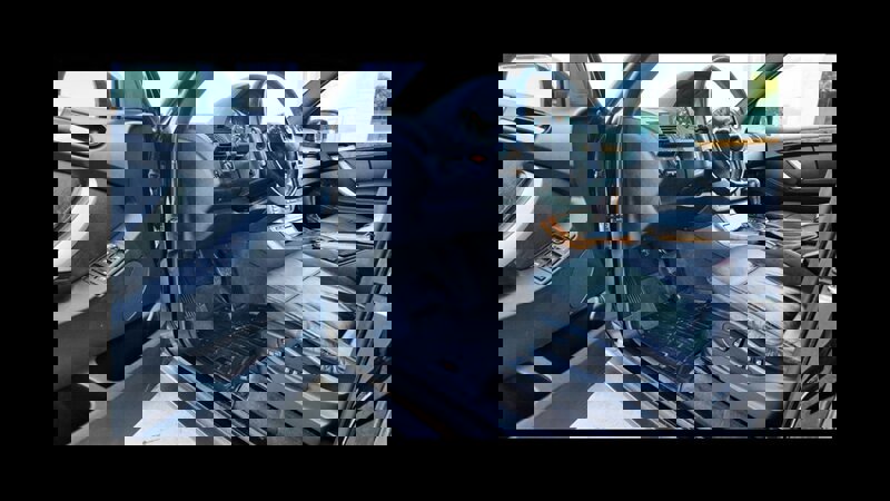 Used 2003 BMW X5 3.0i image 5