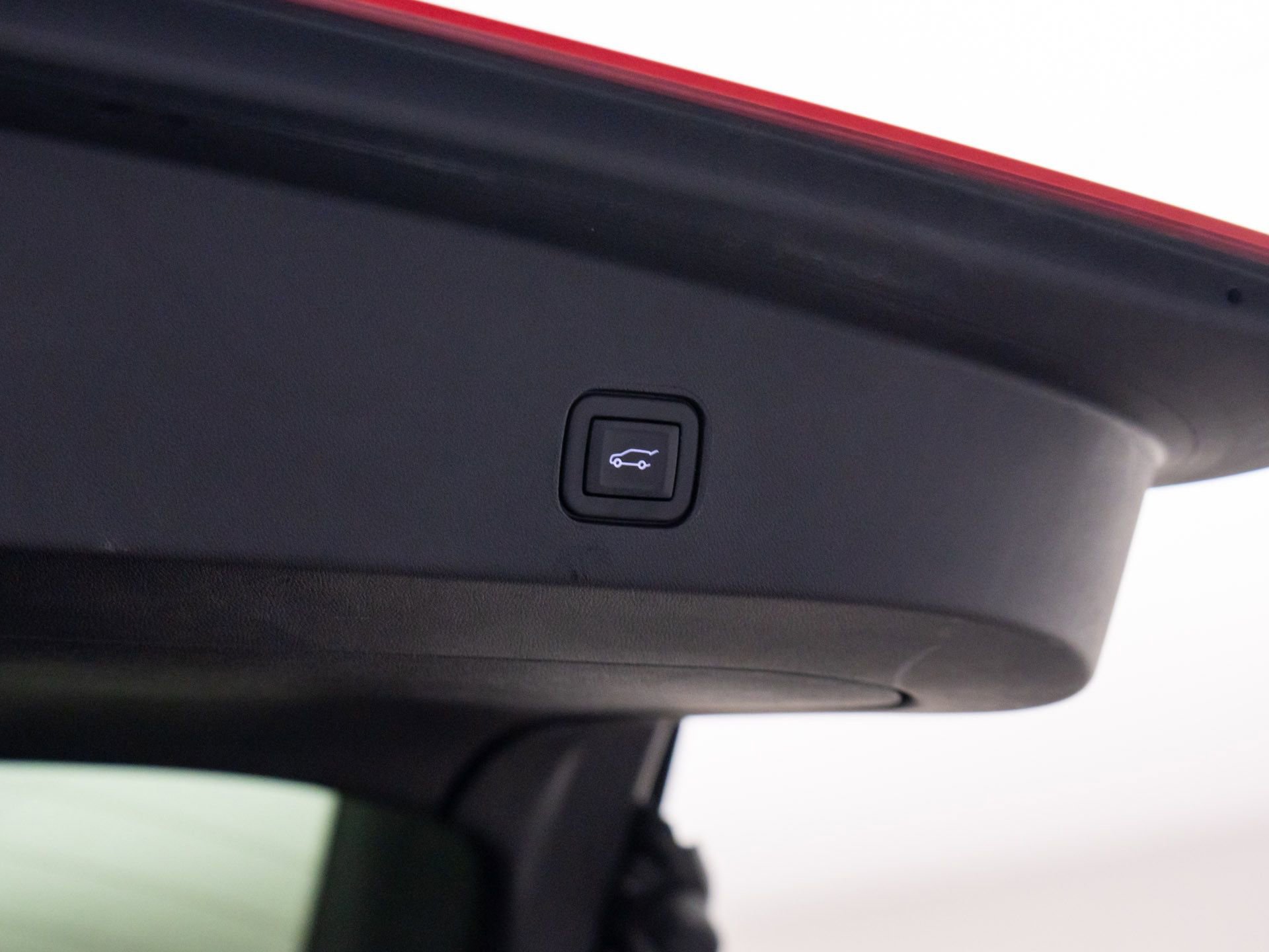 Certified 2024 Cadillac Lyriq Luxury w/ LPO, Floor Liner Package image 38