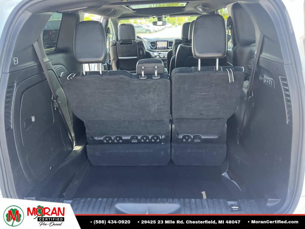 Used 2019 Chrysler Pacifica Limited w/ S Appearance Package FWD image 12